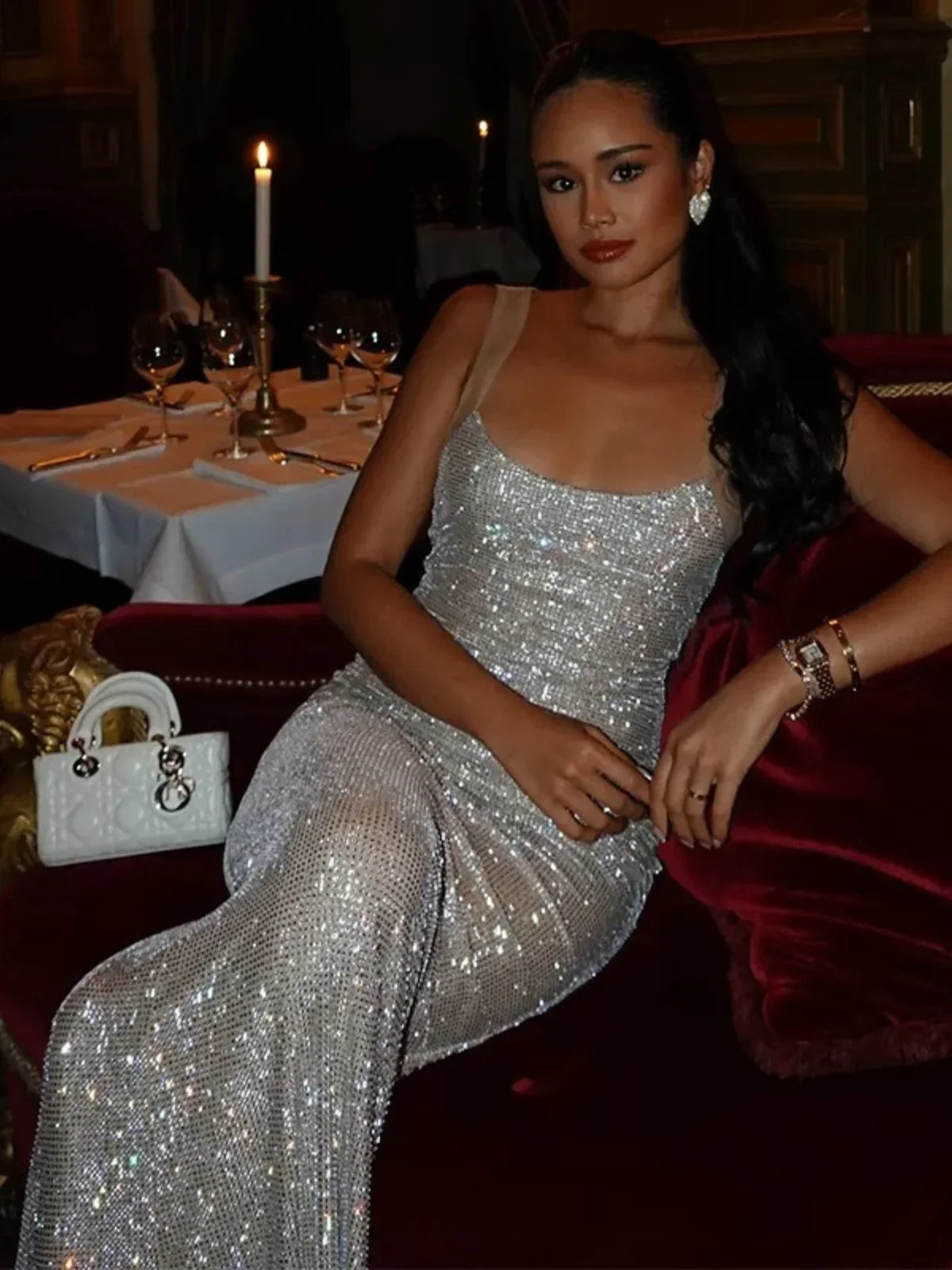 NOUVEAU RICHE Glänzendes Figurbetontes Rückenfreies Maxikleid mit Strasssteinen für Elegante Partys und Besondere Anlässe