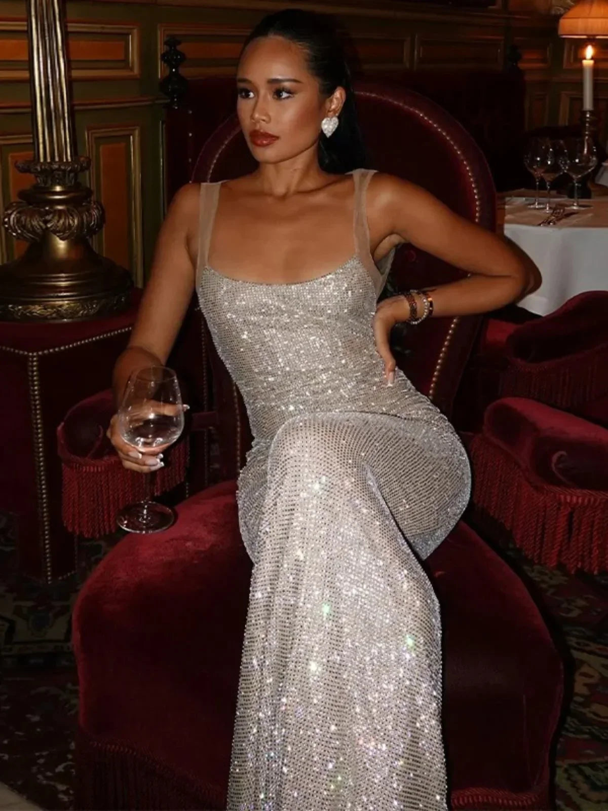 NOUVEAU RICHE Glänzendes Figurbetontes Rückenfreies Maxikleid mit Strasssteinen für Elegante Partys und Besondere Anlässe