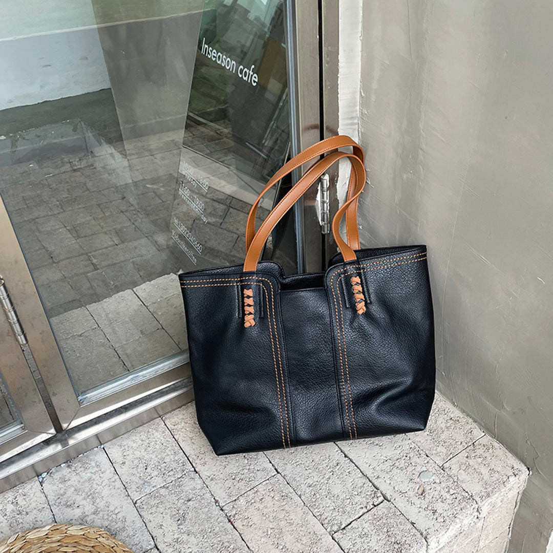 NOUVEAU RICHE Damen Große Umhängetaschen Mit Kontrastnähten Strukturierte Form Schwarz