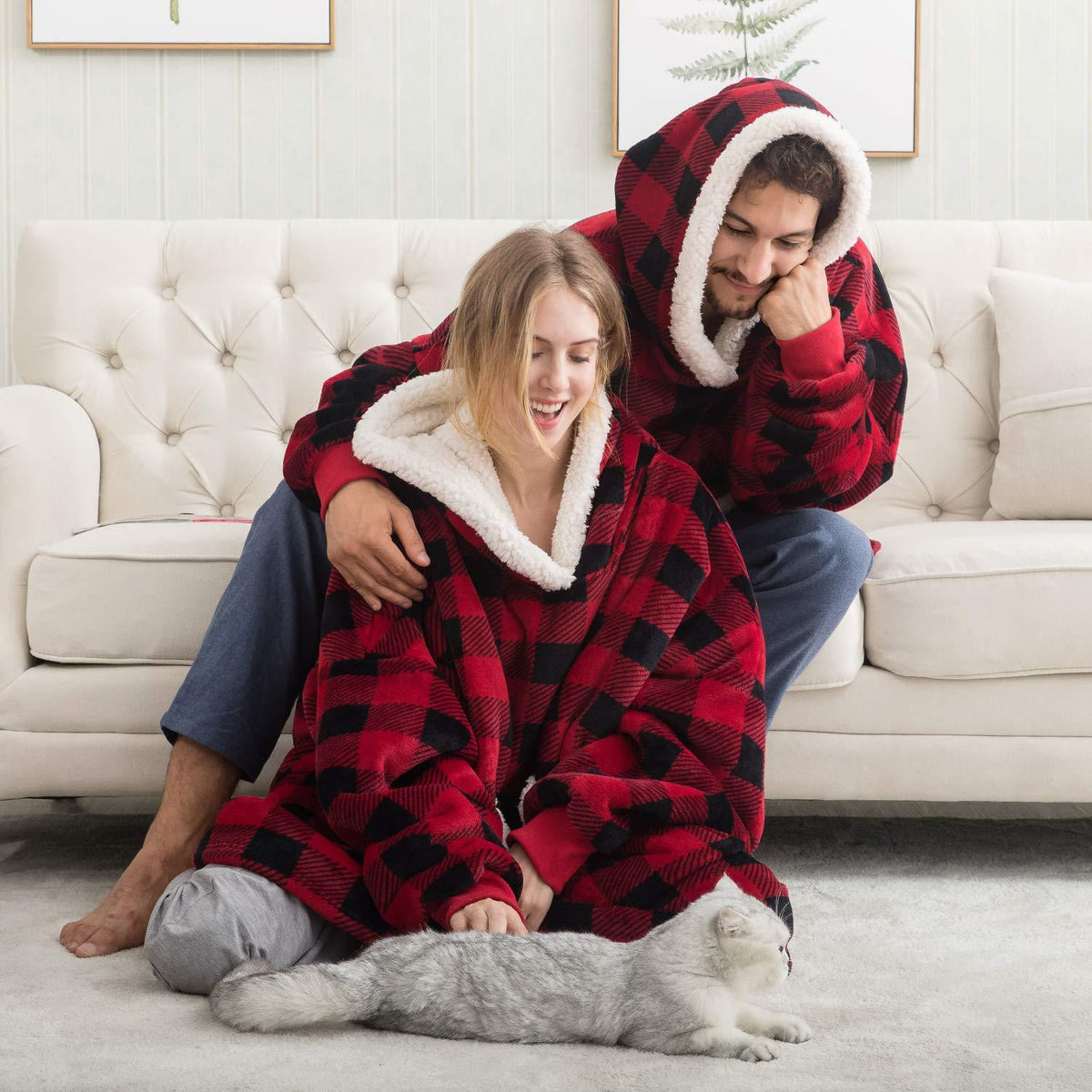 NOUVEAU RICHE Hoodie & Decke in Einem – Oversize Decke mit Ärmeln & Kapuze für Damen, Weicher Fleece mit Kängurutasche, 12 Farben – Luna