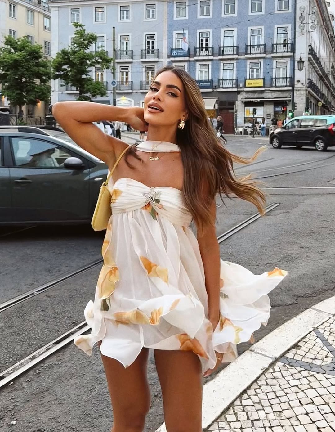 NOUVEAU RICHE Halterneck Mini Kleid Rüschen Und Blumenprint Sommerlook