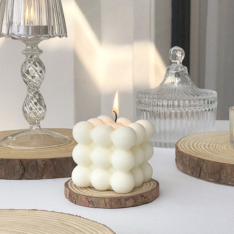 NOUVEAU RICHE Bubble Kerze aus Sojawachs – Trendige Würfelkerze & Duftkerze, 9 Farben, Deko für Ihr Interieur – BubbleGlow Kerze