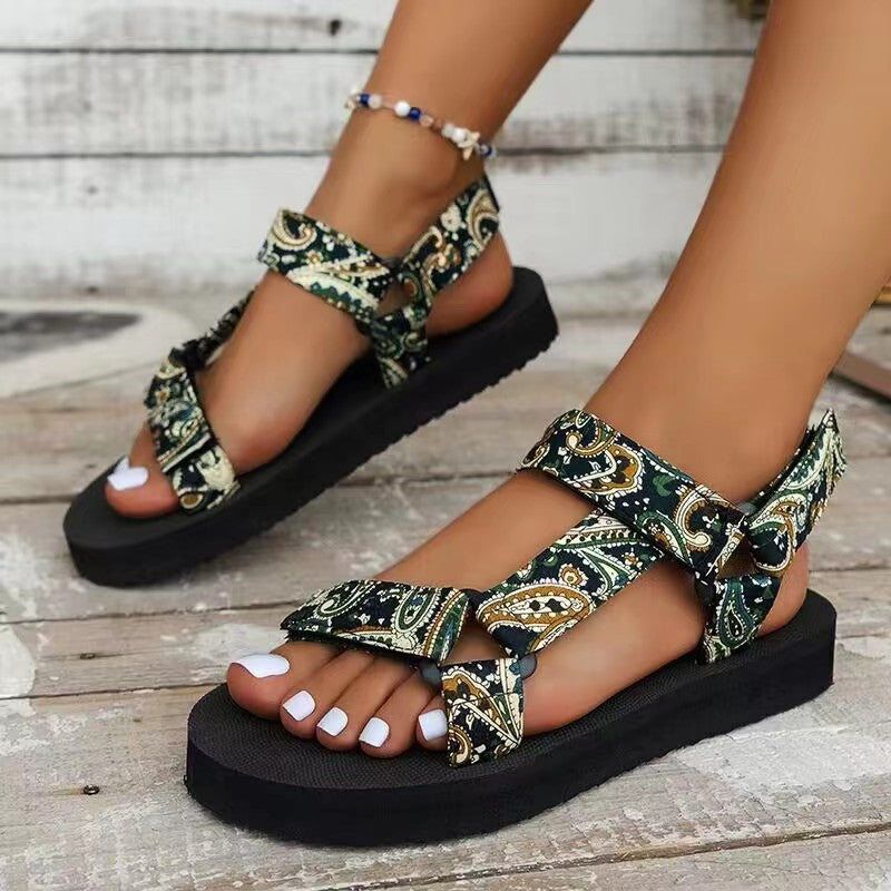 NOUVEAU RICHE Chloé | Damen Sandalen – Farbenfrohes Sommerdesign, Leichtes Tragegefühl & Modische Akzente Grüne Blumen Stoff