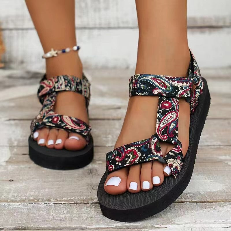 NOUVEAU RICHE Chloé | Damen Sandalen – Farbenfrohes Sommerdesign, Leichtes Tragegefühl & Modische Akzente Safrankorb Stoff