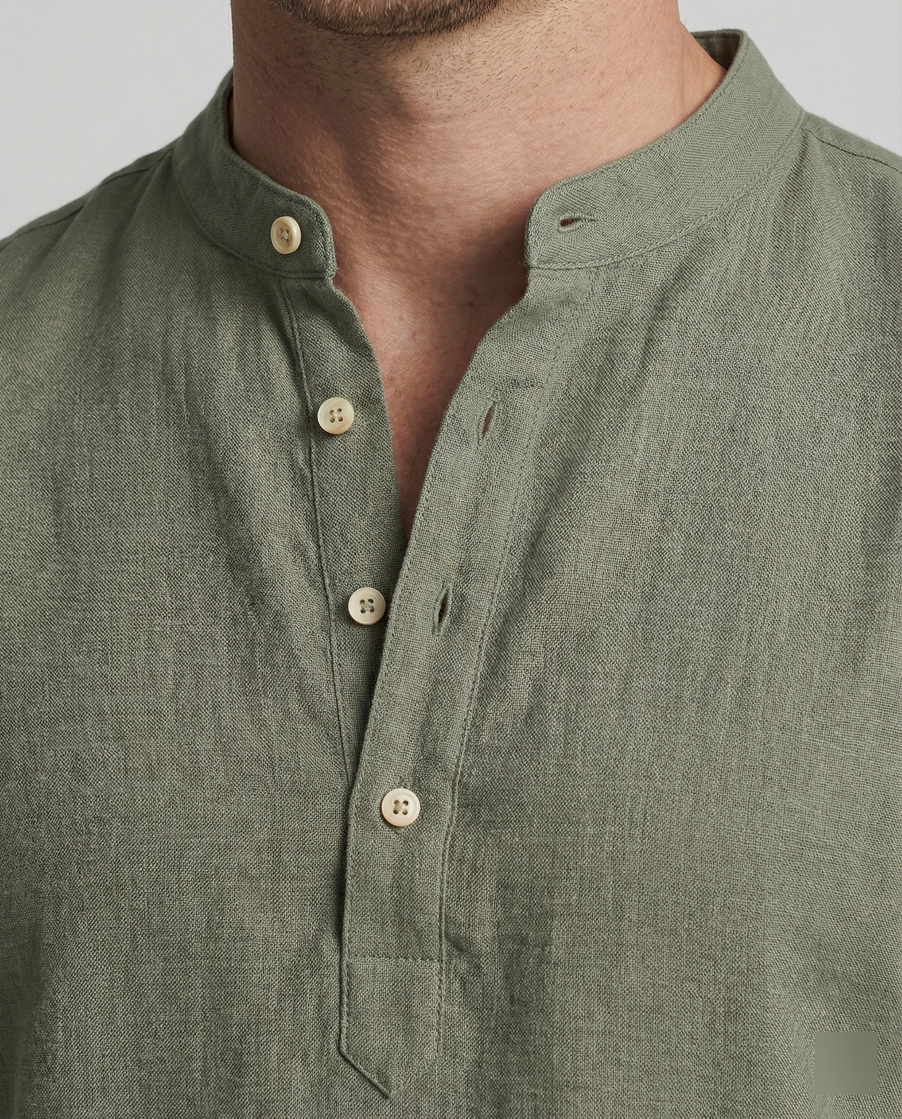 Heidi-Mode | Hochwertiges, Bequemes Herren-Polo mit V-Ausschnitt 2