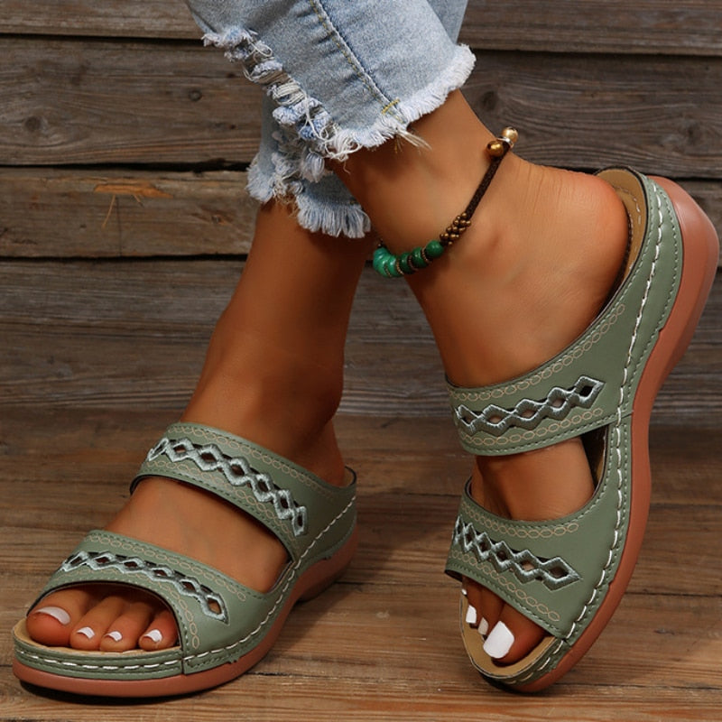 NOUVEAU RICHE Mechi | Damen Sandalen – Soft-Polsterung, Anatomisches Fußbett & Wolkenweiches Tragegefühl Grün