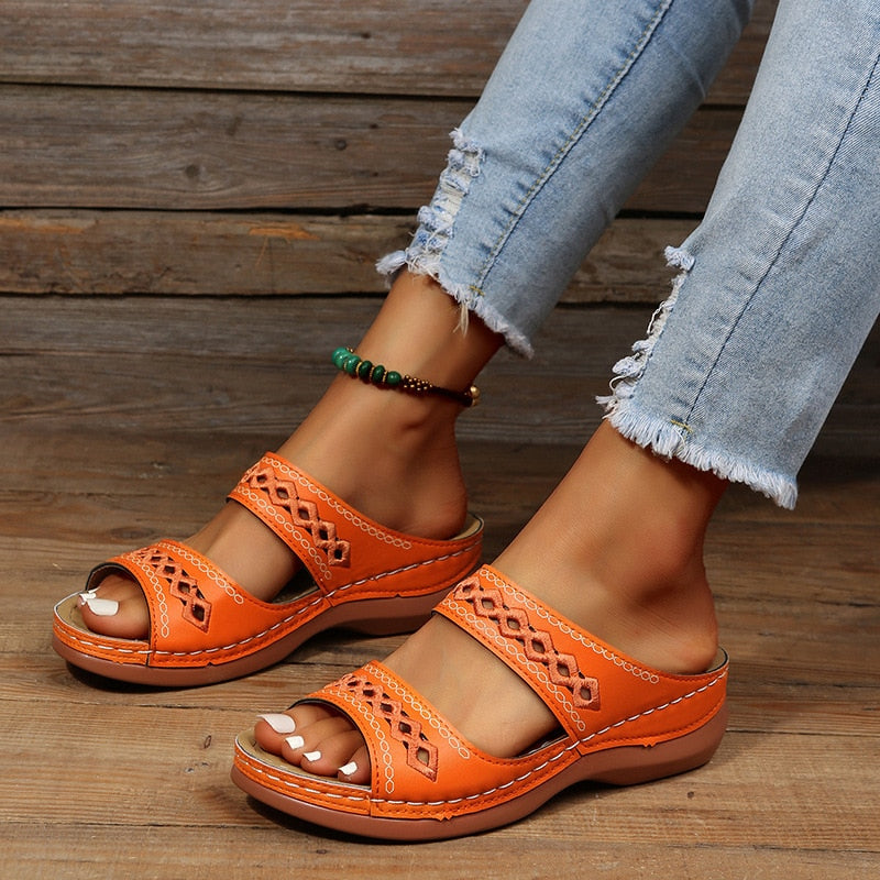 NOUVEAU RICHE Mechi | Damen Sandalen – Soft-Polsterung, Anatomisches Fußbett & Wolkenweiches Tragegefühl Orange