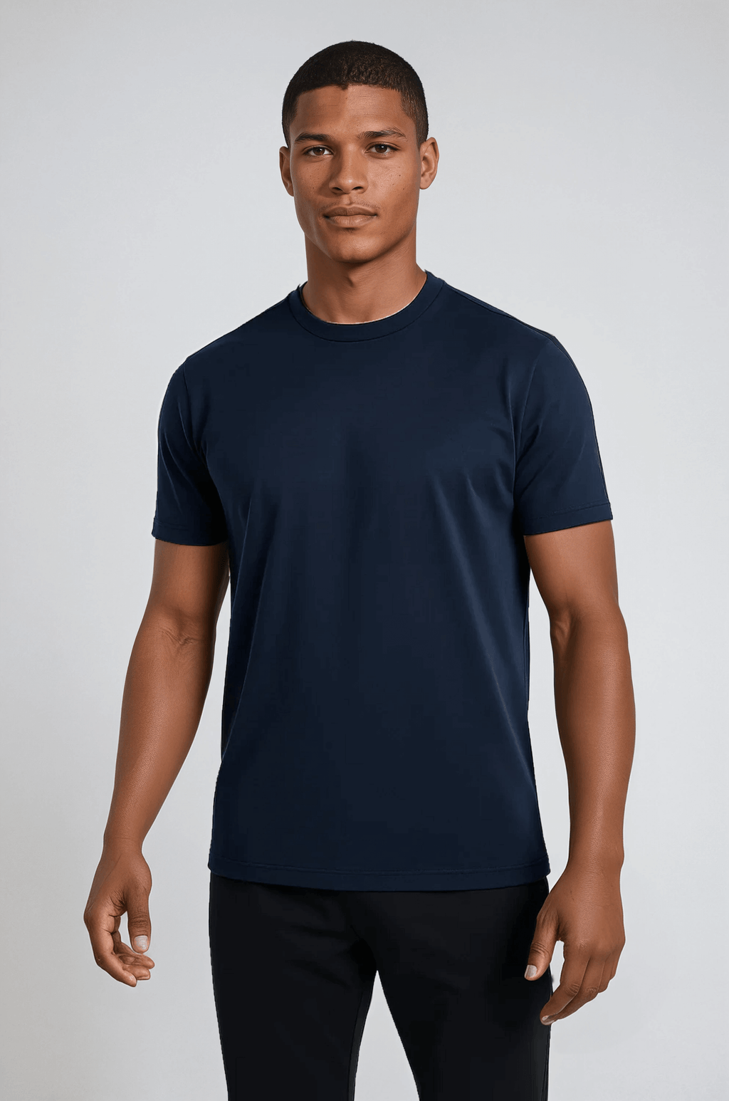 NOUVEAU RICHE Herren Slim Fit T-Shirt in Marineblau für Modebewusste Männer mit Bequemer Passform und Stilvollem Design
