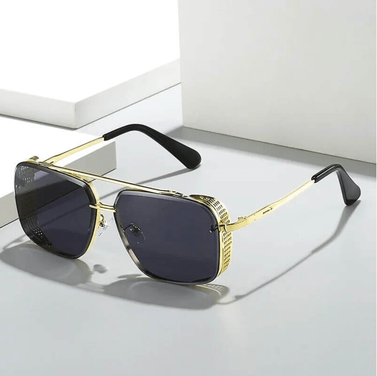NOUVEAU RICHE Herren Sonnenbrille Metall UV400 Schutz Elegantes Design Schwarz