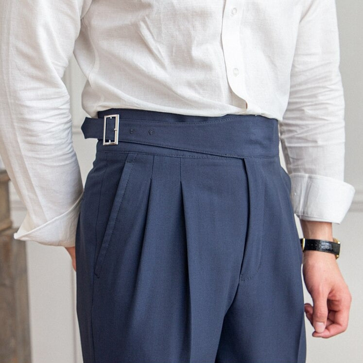 NOUVEAU RICHE Herrenhose Hohe Taille Passform Falten Verstellbare Schnalle