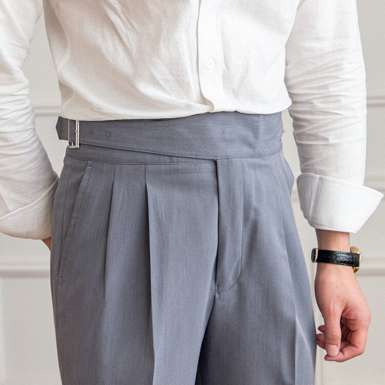 NOUVEAU RICHE Herrenhose Hohe Taille Passform Falten Verstellbare Schnalle