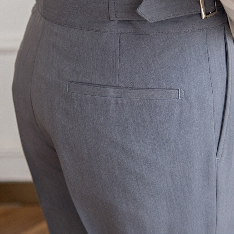 NOUVEAU RICHE Herrenhose Hohe Taille Passform Falten Verstellbare Schnalle