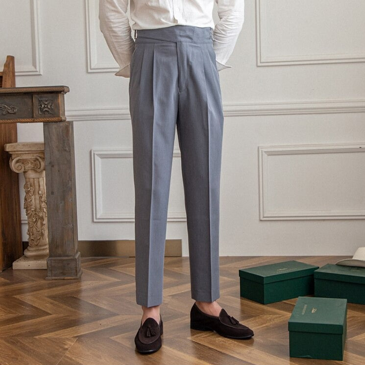 NOUVEAU RICHE Herrenhose Hohe Taille Passform Falten Verstellbare Schnalle Steingrau