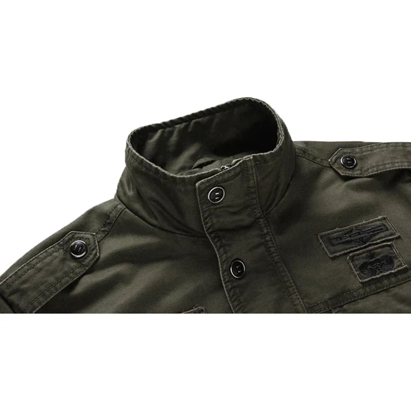 NOUVEAU RICHE Herrenjacke im Militärstil mit Stehkragen