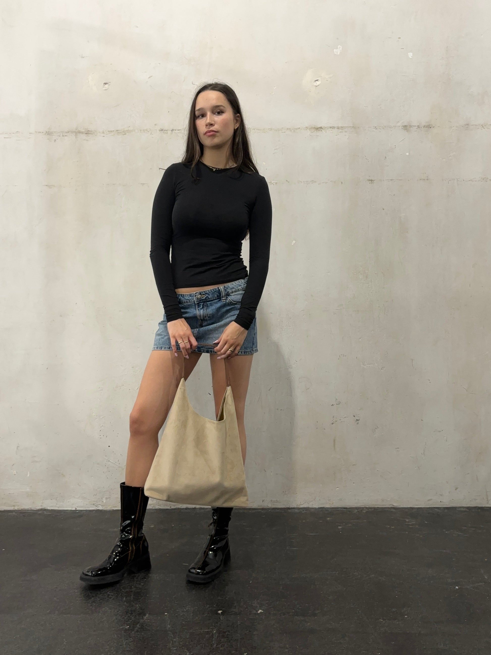 NOUVEAU RICHE Damen Leder Tote Bag – Alltagstaugliche Tasche aus Geschmeidigem Leder