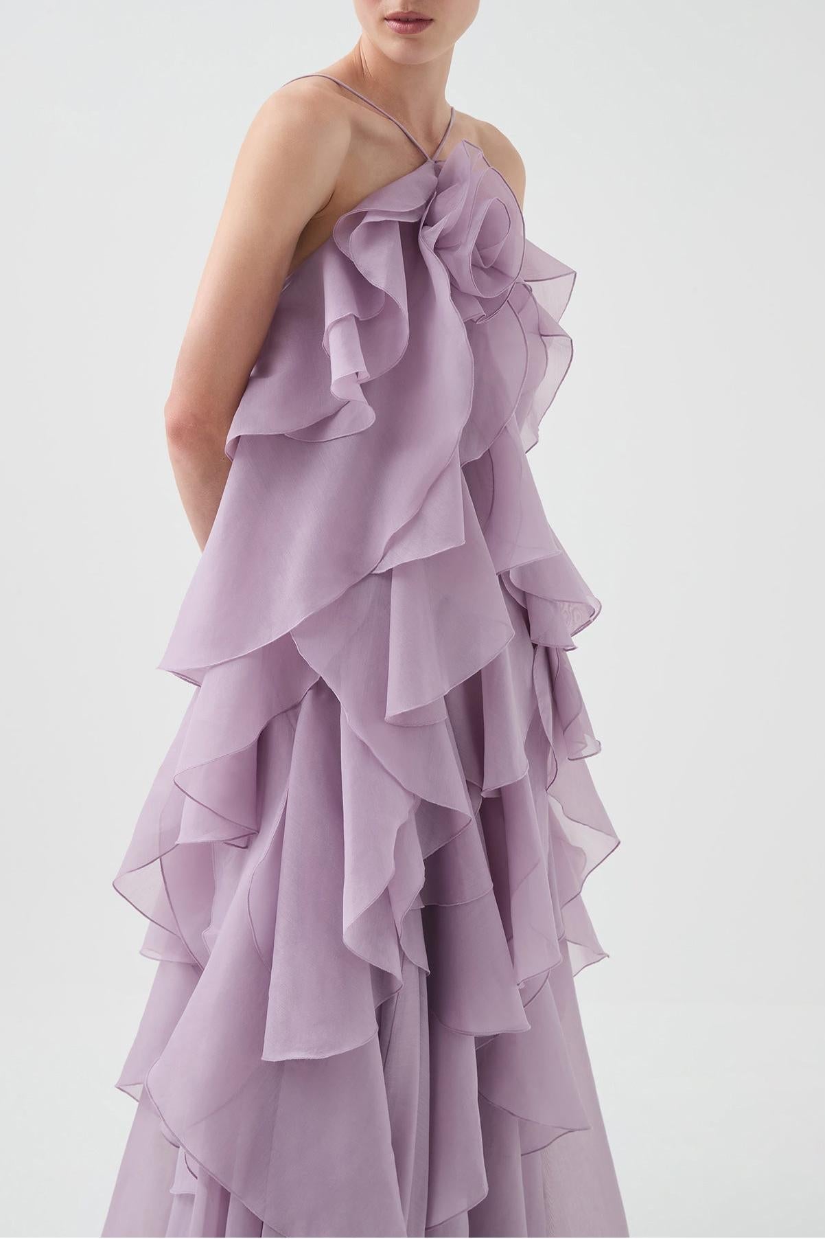 NOUVEAU RICHE 3D Blumenkleid mit Neckholder und Rüschendetails Lila