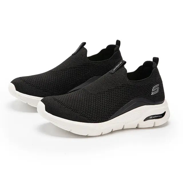 NOUVEAU RICHE Bequeme Schwarze Slip On Sneaker Aus Baumwollmix Alltag Schwarz-Weiß