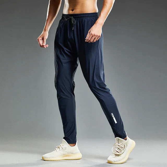 NOUVEAU RICHE Joggerhose Für Herren Slim Fit Mit Konischem Bein Elastischem Bund Und Kordelzug Für Bequemen Athleisure Stil Mit Seitentaschen Blau