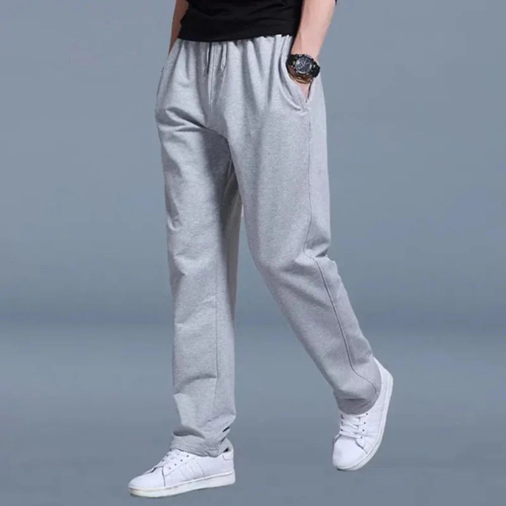 NOUVEAU RICHE Jogginghose Für Herren Mit Relaxed Fit Aus Atmungsaktivem Mischgewebe Elastischer Bund Und Seitentaschen Hellgrau