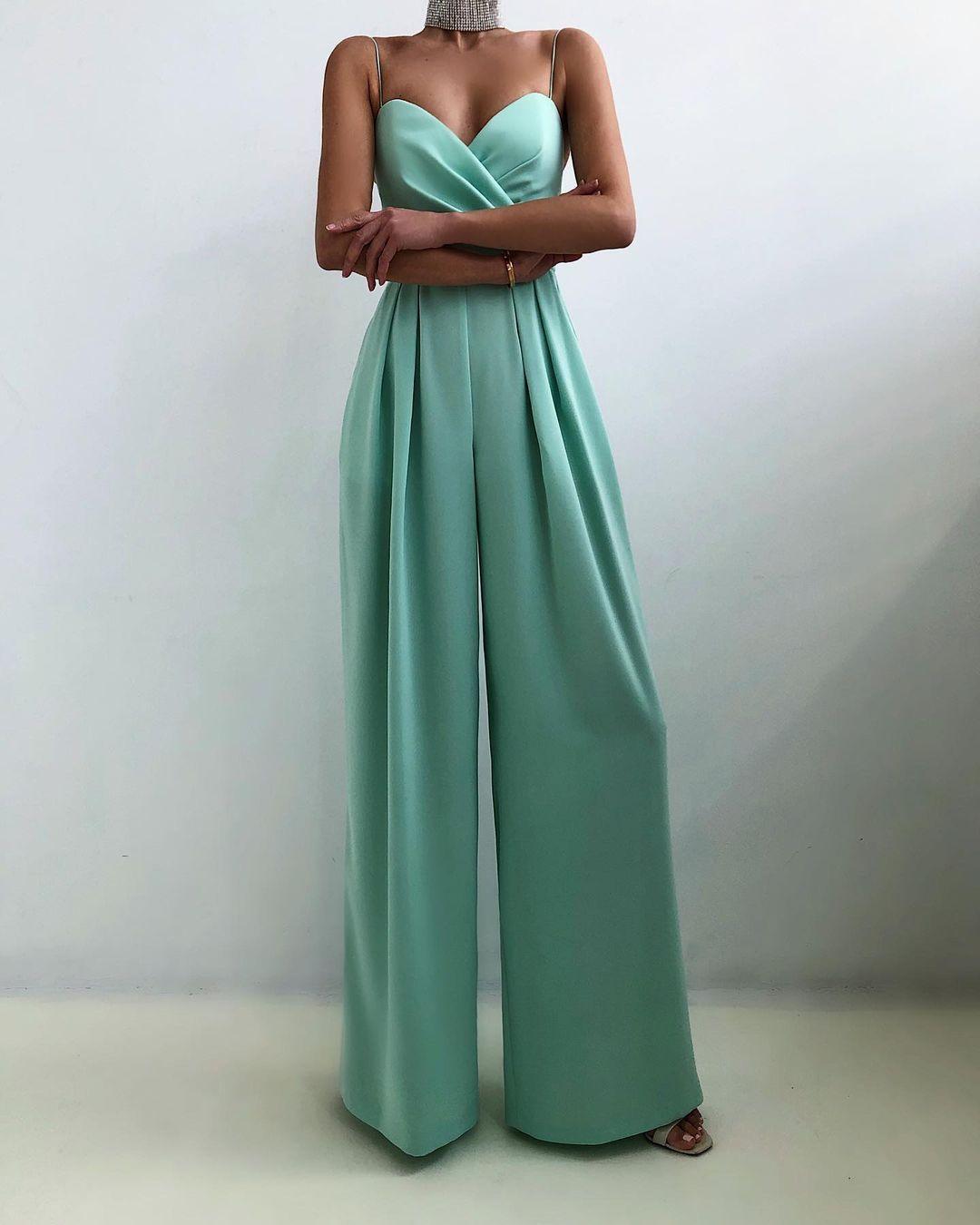 NOUVEAU RICHE Eleganter Damen Jumpsuit mit Spaghettiträgern und Hoher Taille für Stilvolle Anlässe und Komfort