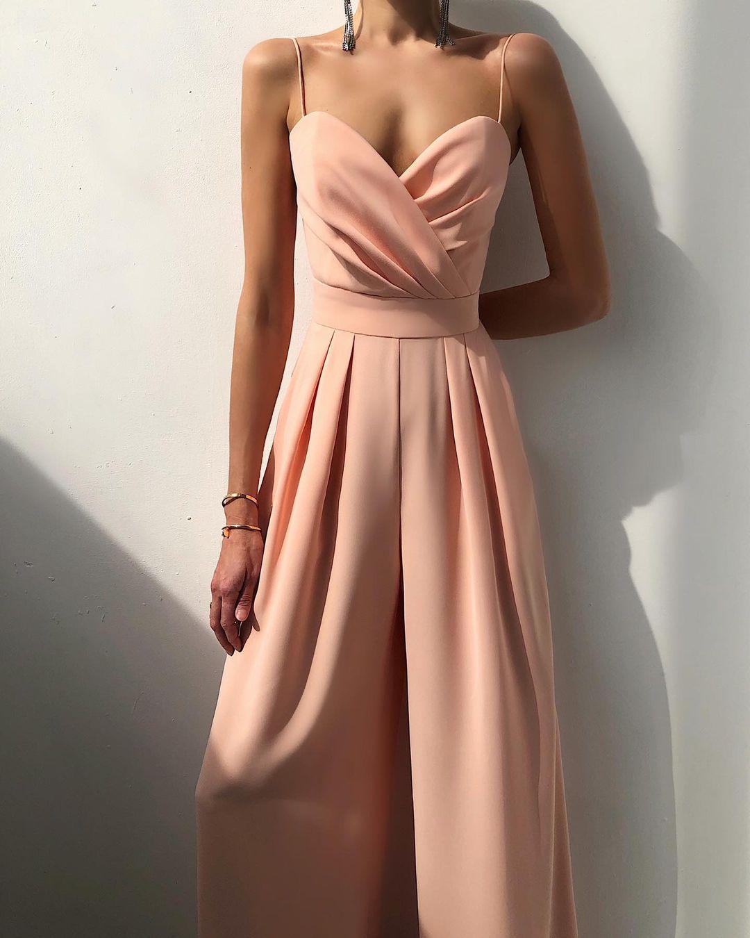 NOUVEAU RICHE Eleganter Damen Jumpsuit mit Spaghettiträgern und Hoher Taille für Stilvolle Anlässe und Komfort Hellrosa