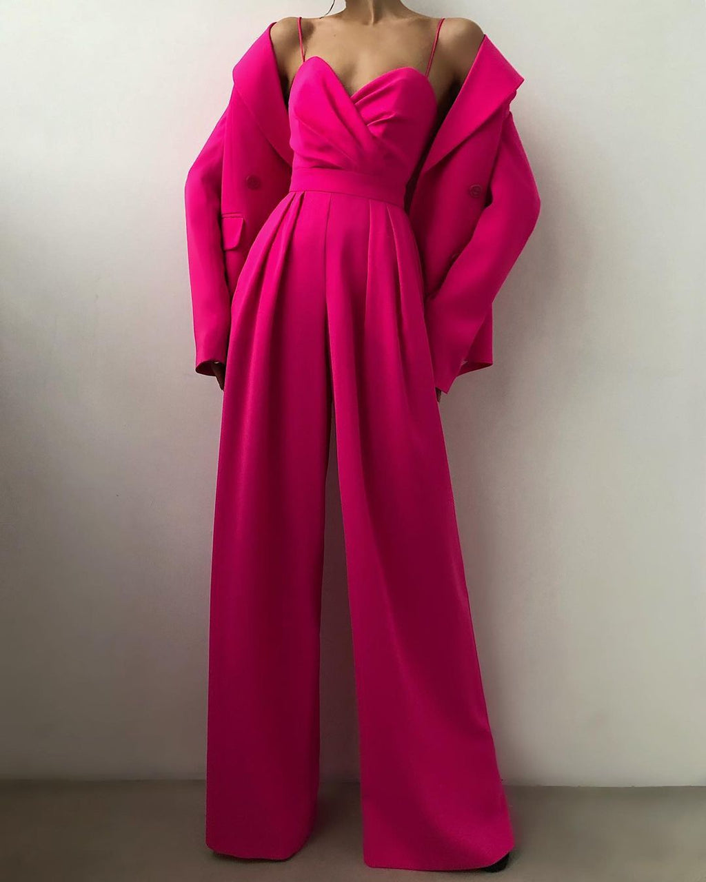 NOUVEAU RICHE Eleganter Jumpsuit Hohe Taille Gerades Bein Spaghettiträger Rosenrot