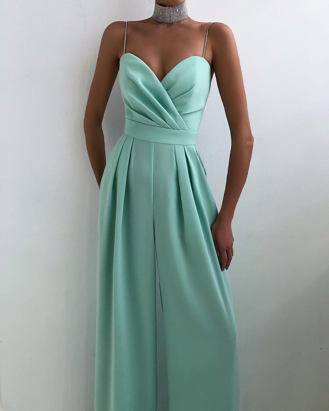 NOUVEAU RICHE Eleganter Jumpsuit Hohe Taille Gerades Bein Spaghettiträger Grün
