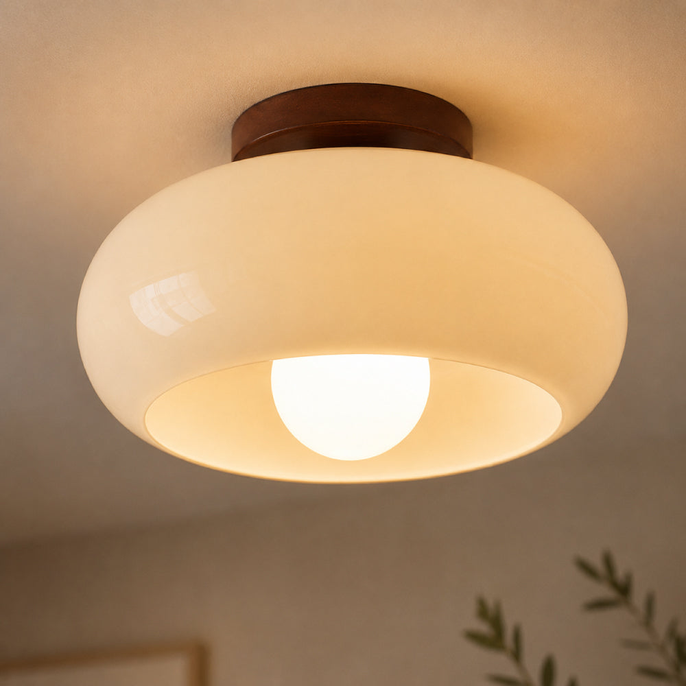 NOUVEAU RICHE Klassische Bauhaus-Deckenleuchte – Deckenlampe mit Cremefarbenem Glas & Metallsockel, Flach, Warmweiss, Ø20 / Ø28 cm