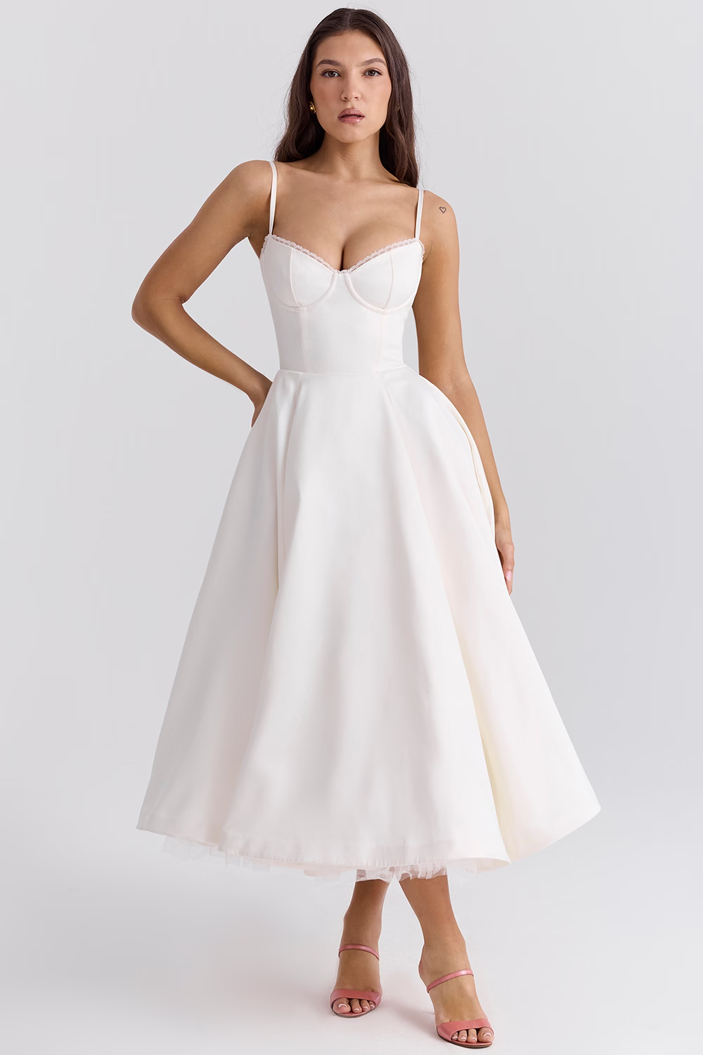 NOUVEAU RICHE Kleid Schlankmachendes Herzogssatin Powermesh Taillekomfort Weiß