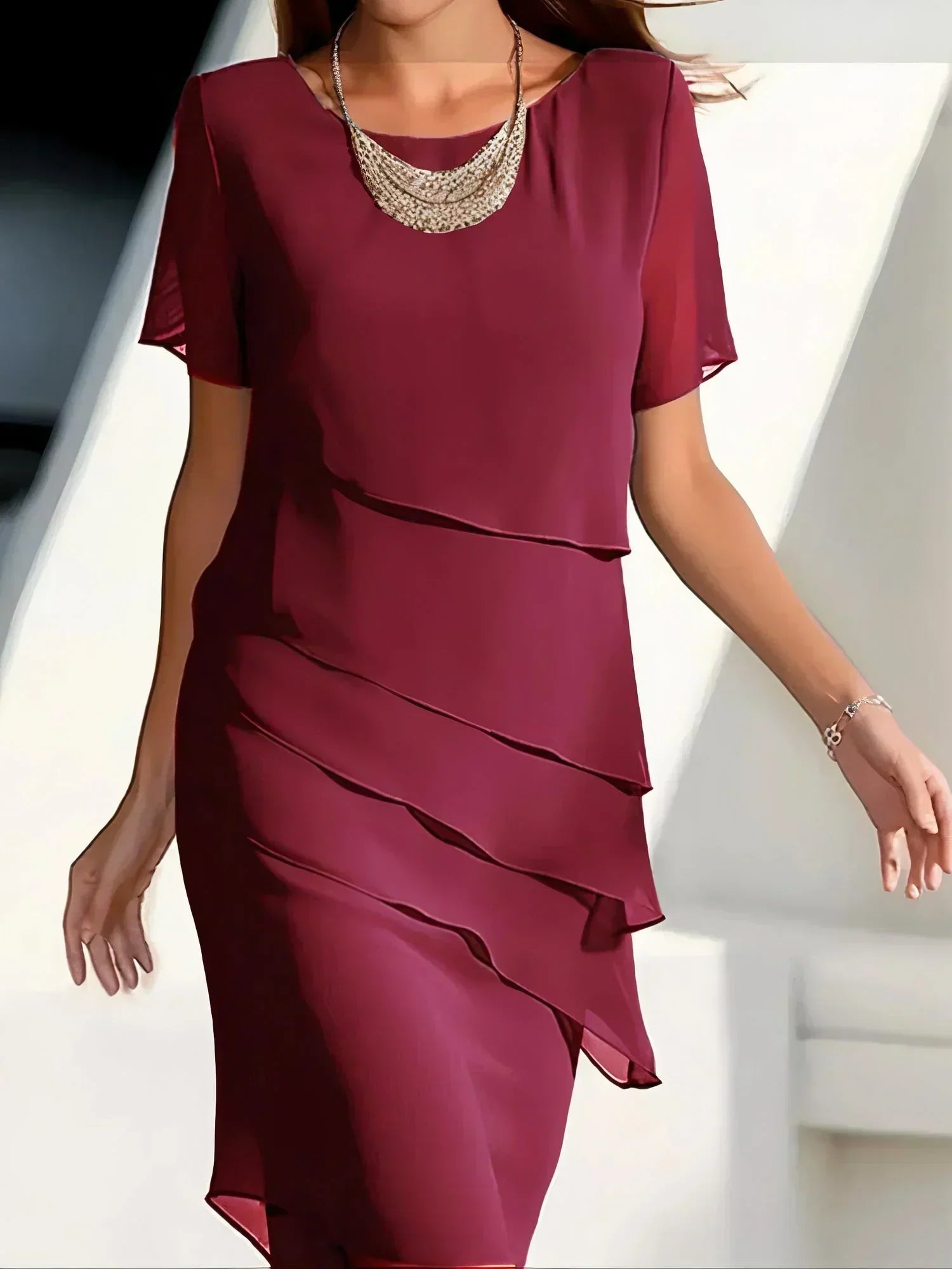 NOUVEAU RICHE Kleid Schlankmachendes Tailliertes Figurformendes Sommerlook Rot