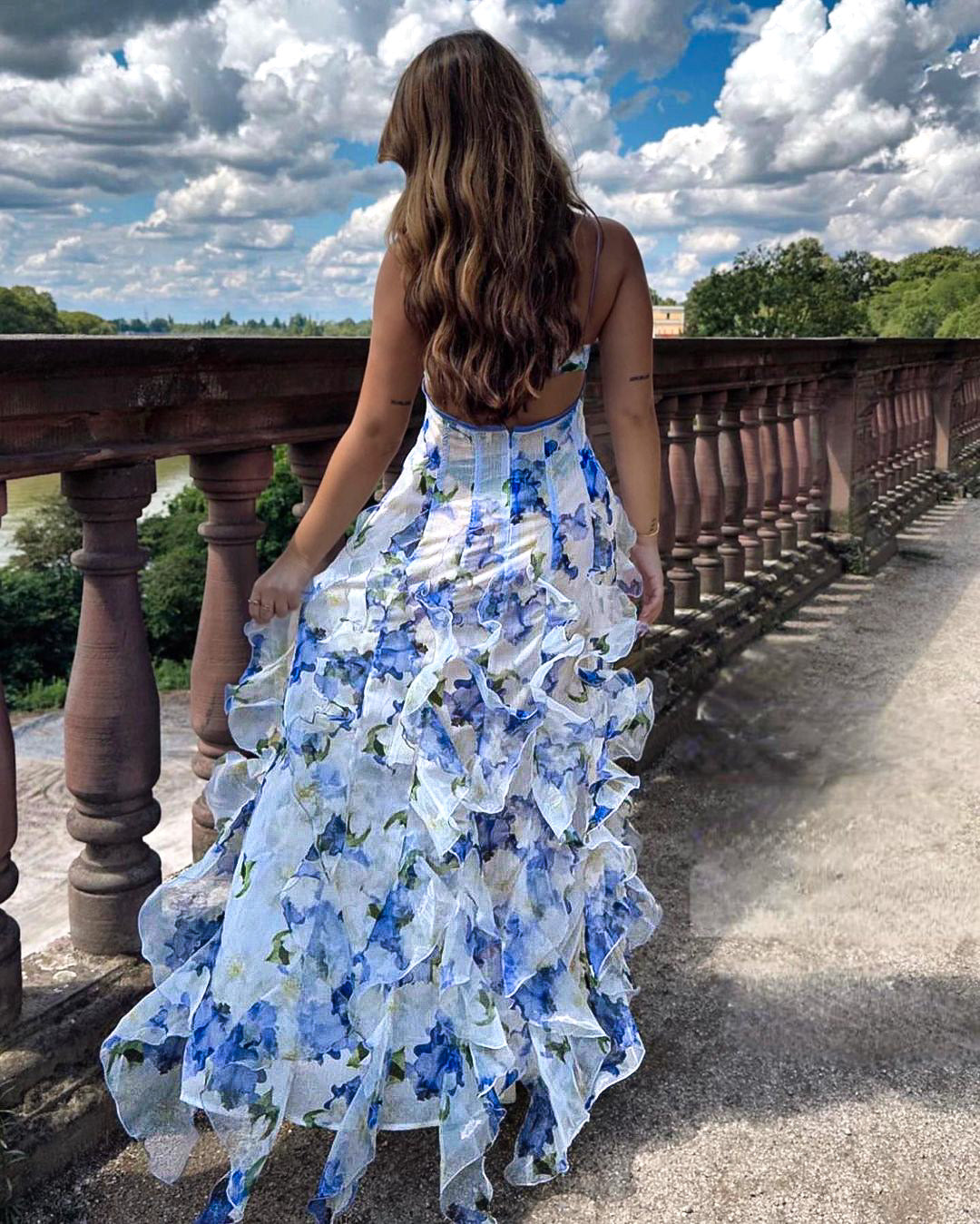 NOUVEAU RICHE Küstenblütenkleid Mit Lebhaftem Blumenmuster Und Rüschen