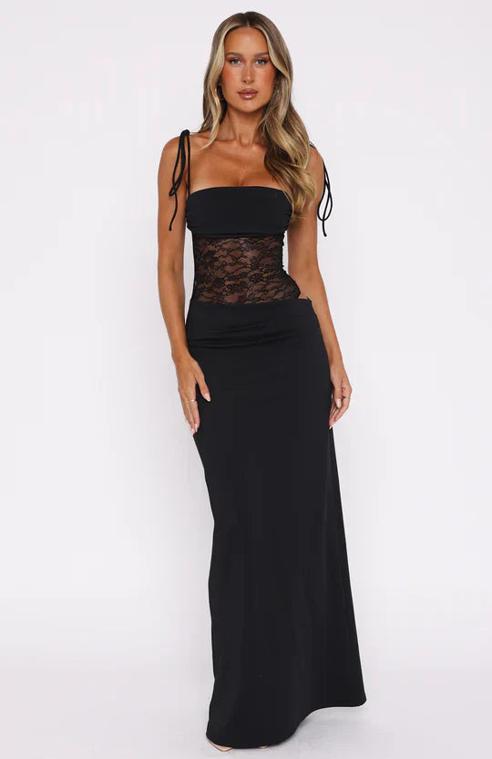 NOUVEAU RICHE Rose | Langes figurbetontes Damenkleid – Spitze & Schnürträger Schwarz