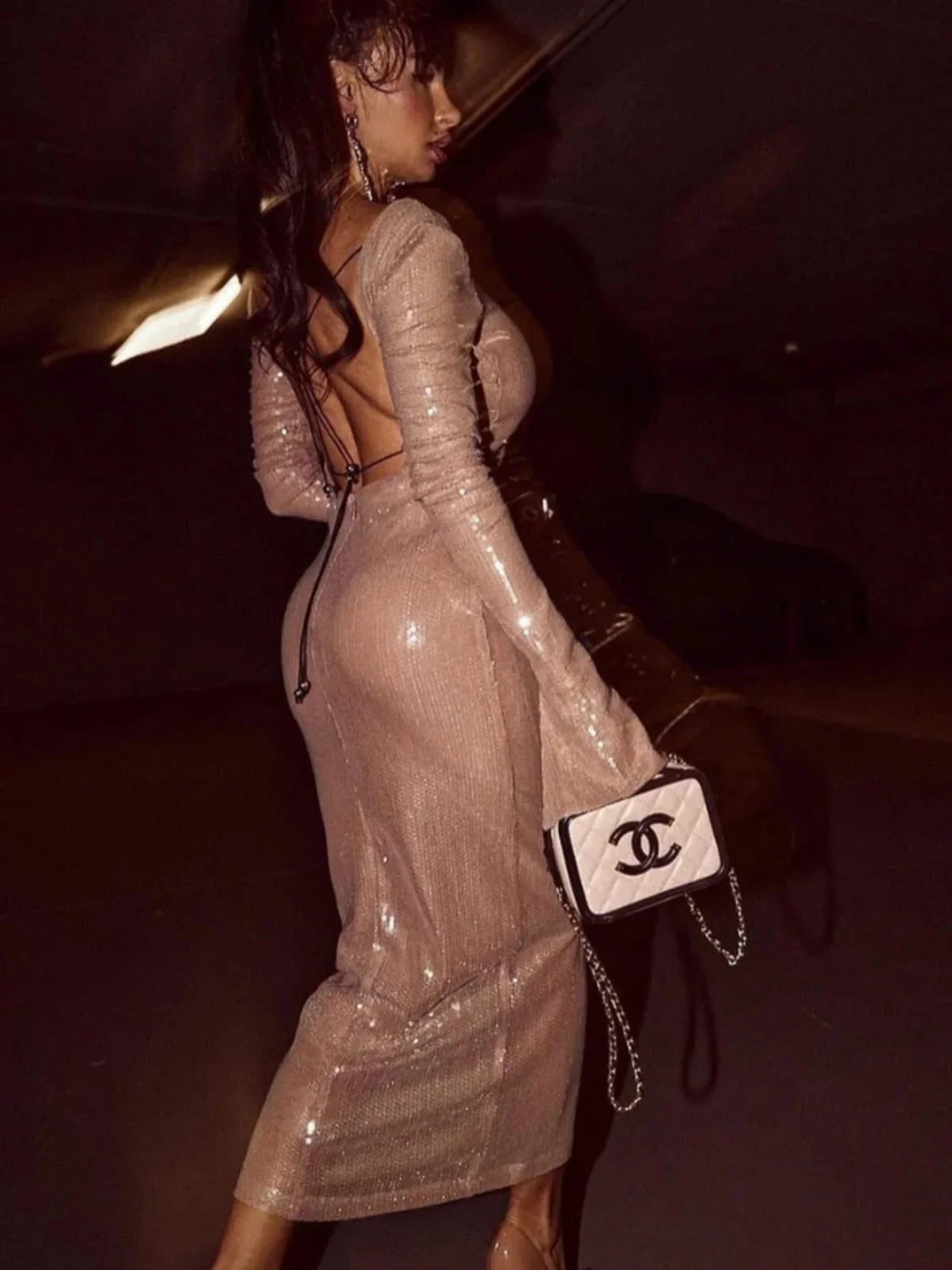 NOUVEAU RICHE Langärmliges Durchsichtiges Hautfarbenes Figurbetontes Kleid Mit Nackten Pailletten Für Elegante Anlässe