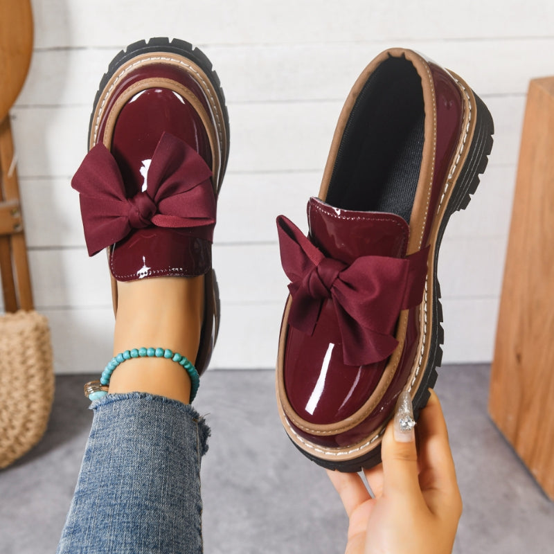 NOUVEAU RICHE Vyssion | Stil und Komfort Glänzende Damen Loafer Burgunder