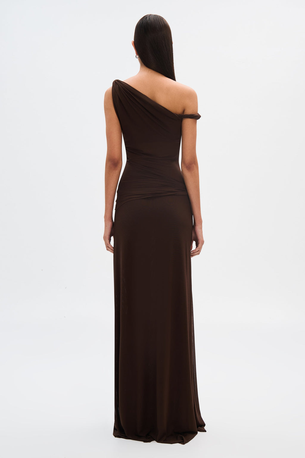 NOUVEAU RICHE Maxikleid Aus Netzstoff In Braun Mit Drapiertem Design Für Elegante Anlässe