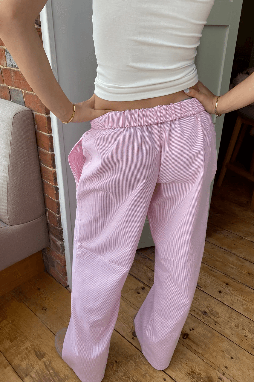 NOUVEAU RICHE Loungehose Für Damen Mit Relaxed Fit Elastischem Bund Weich Leicht Und Bequemen Seitentaschen Für Ultimativen Komfort