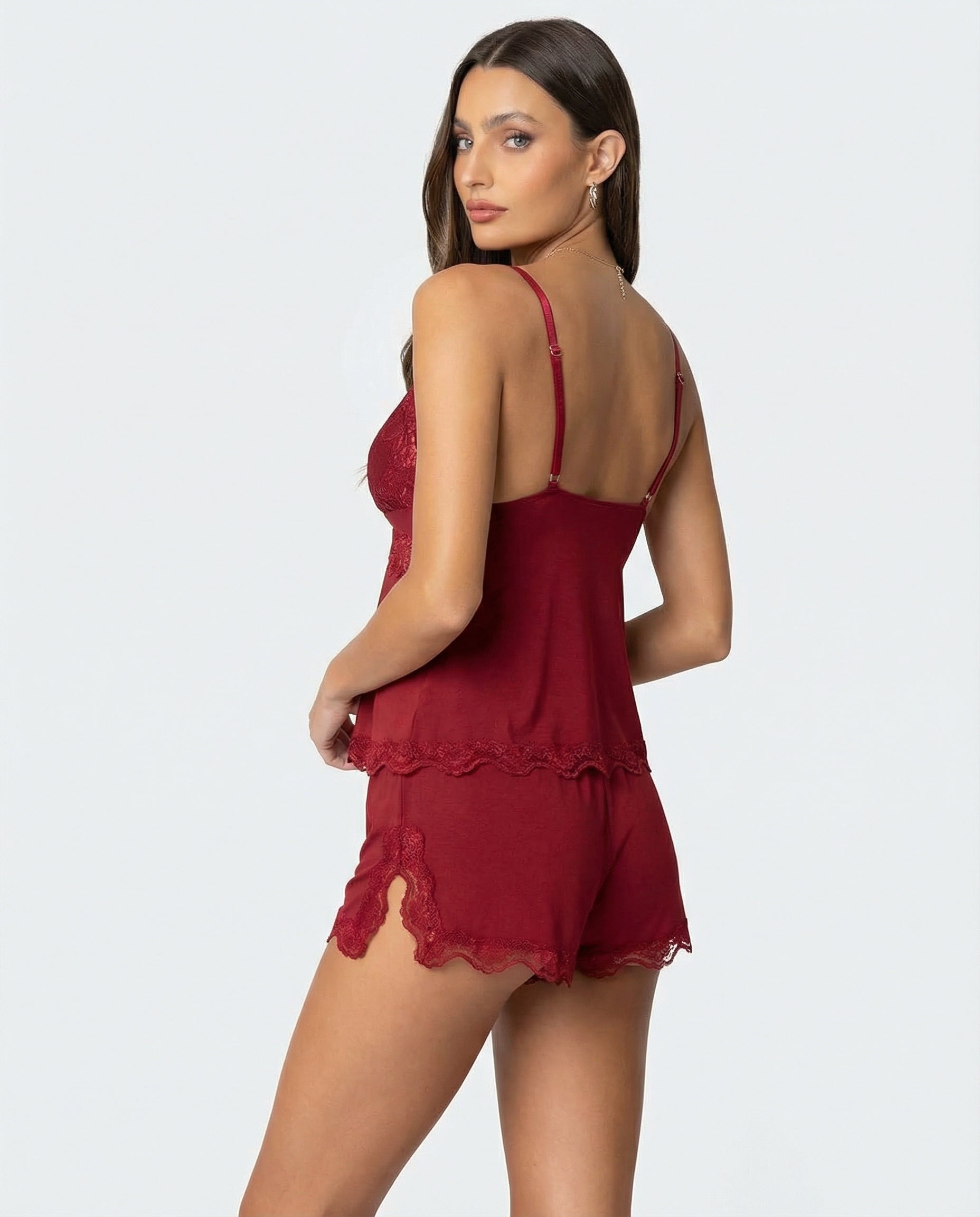 NOUVEAU RICHE Adōre | Zartes Spitzen Camisole und Shorts Set