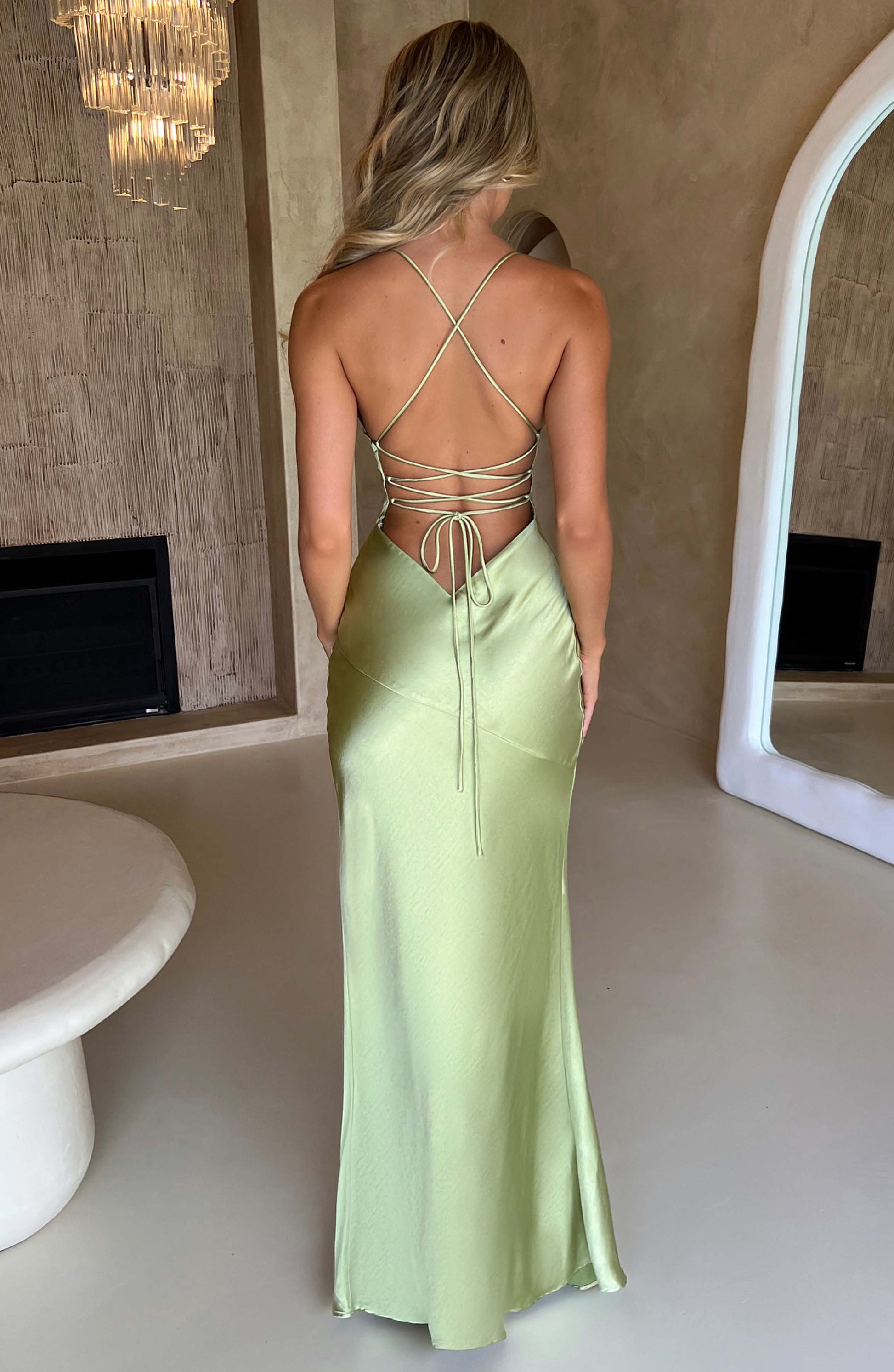 NOUVEAU RICHE Luxuriöses Seidenkleid Maxikleid Satin Glänzender Abendlook