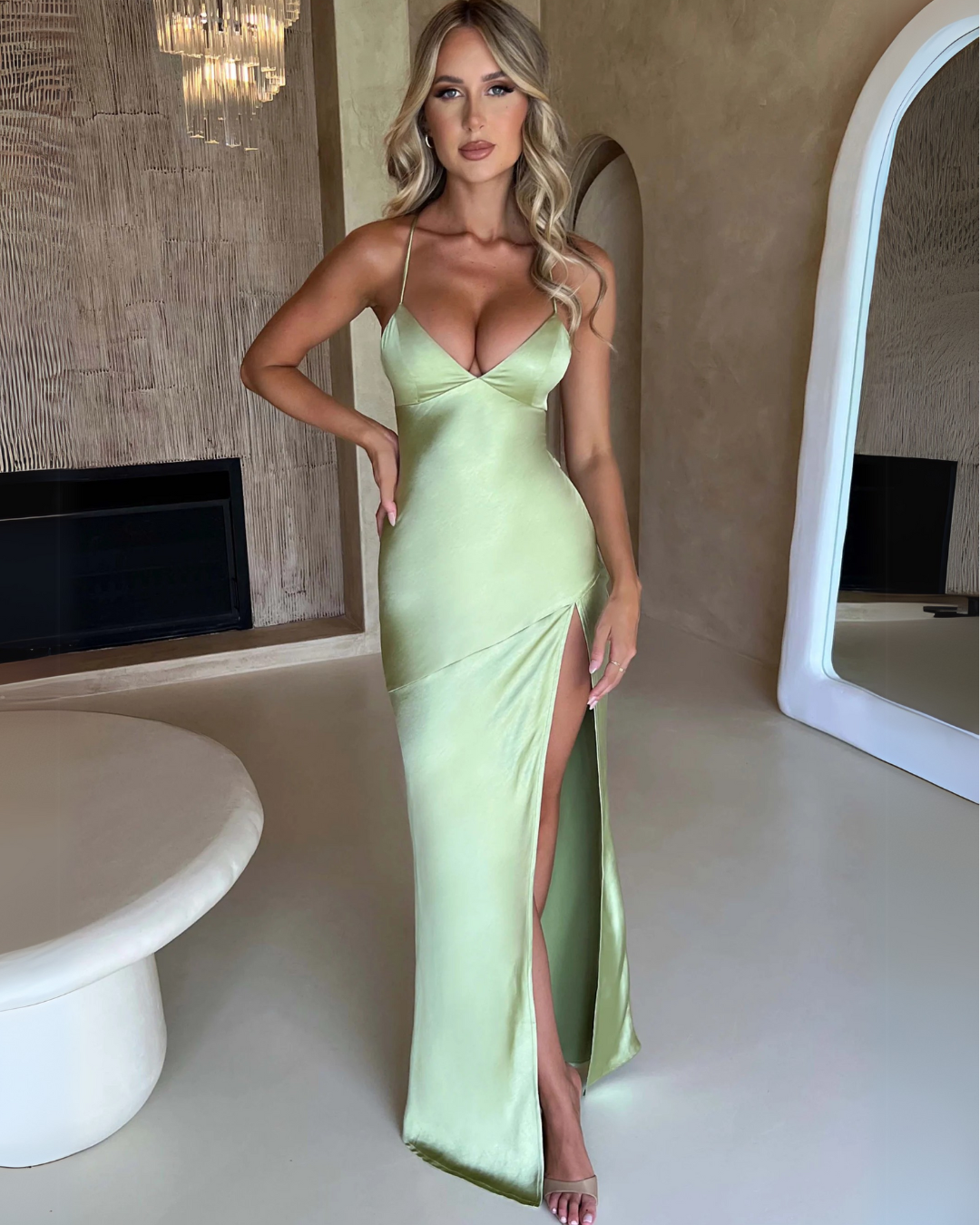 NOUVEAU RICHE Luxuriöses Seidenkleid Maxikleid Satin Glänzender Abendlook Grün