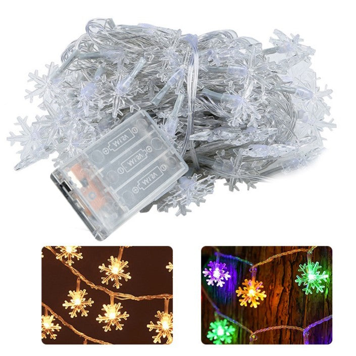 NOUVEAU RICHE Schneeflocken-LED-Lichterkette (6 m) – Weihnachtslichterkette mit 40 Schneeflocken, Batterie, Innen & Aussen – FrostyTwinkle