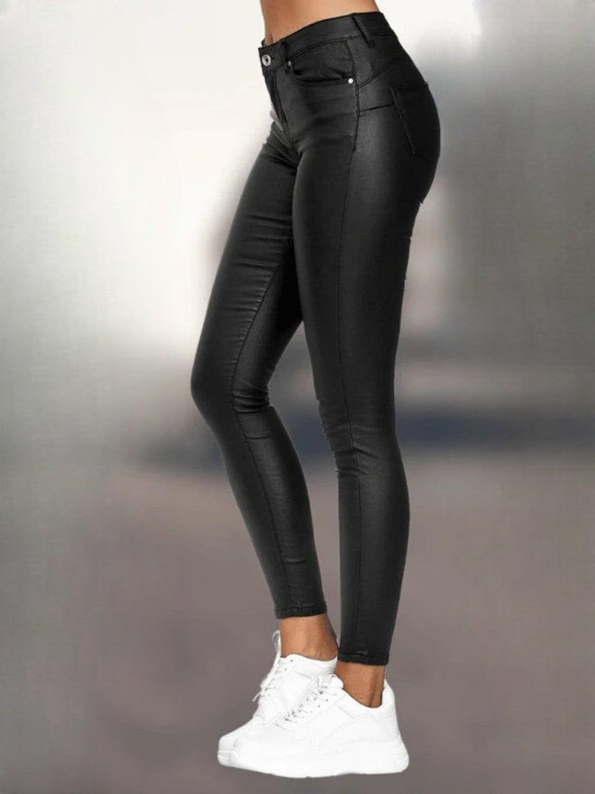 NOUVEAU RICHE Hoch Taillierte Skinny Hose Aus Kunstleder Silhouette Schwarz
