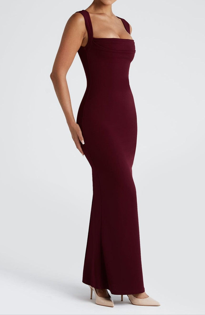 NOUVEAU RICHE Maxikleid Kirschlack Mit Quadratischem Ausschnitt Und Plissee