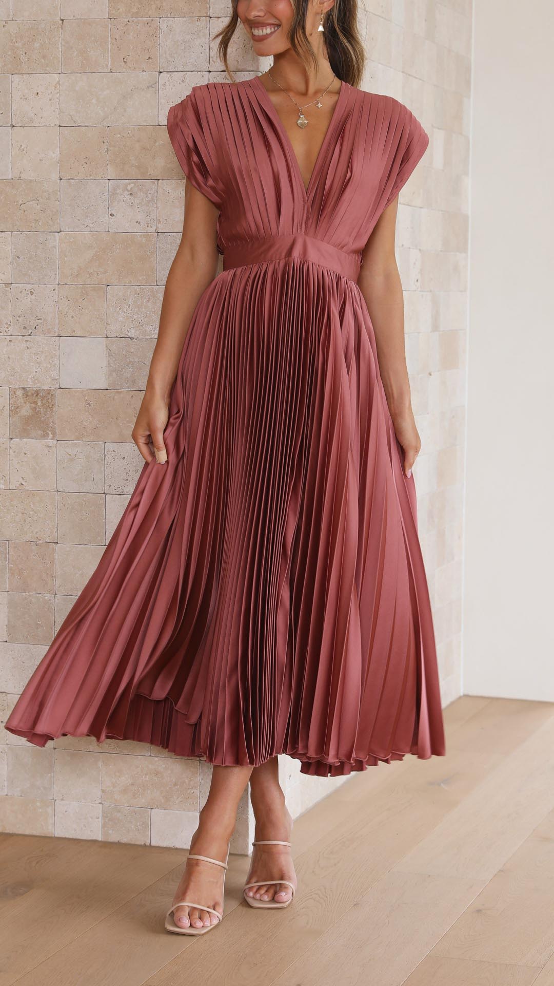 NOUVEAU RICHE Maxi-Kleid Mit Tiefem V Ausschnitt Und Rückenverschluss