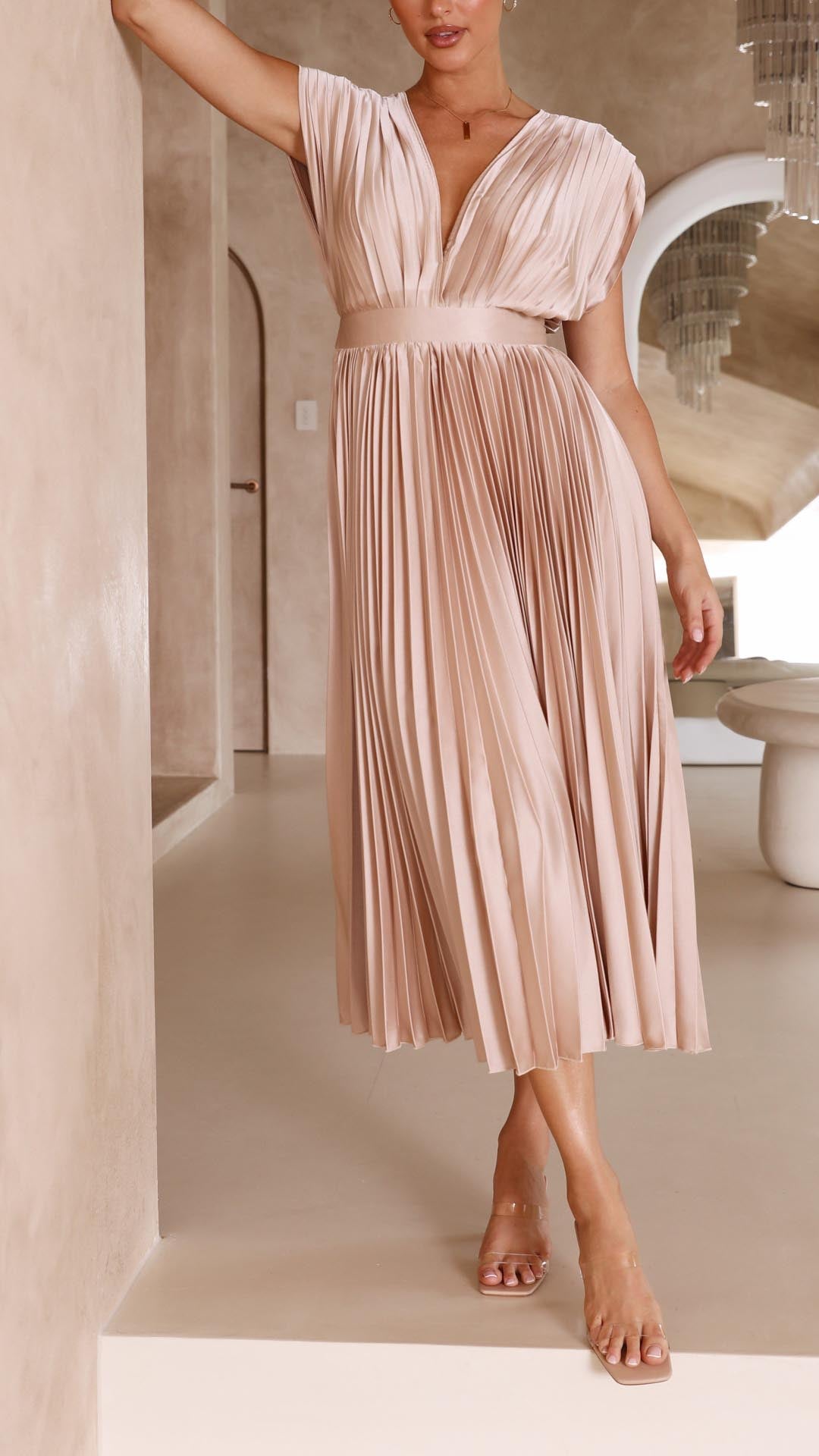 NOUVEAU RICHE Maxi-Kleid Mit Tiefem V Ausschnitt Und Rückenverschluss Champagner