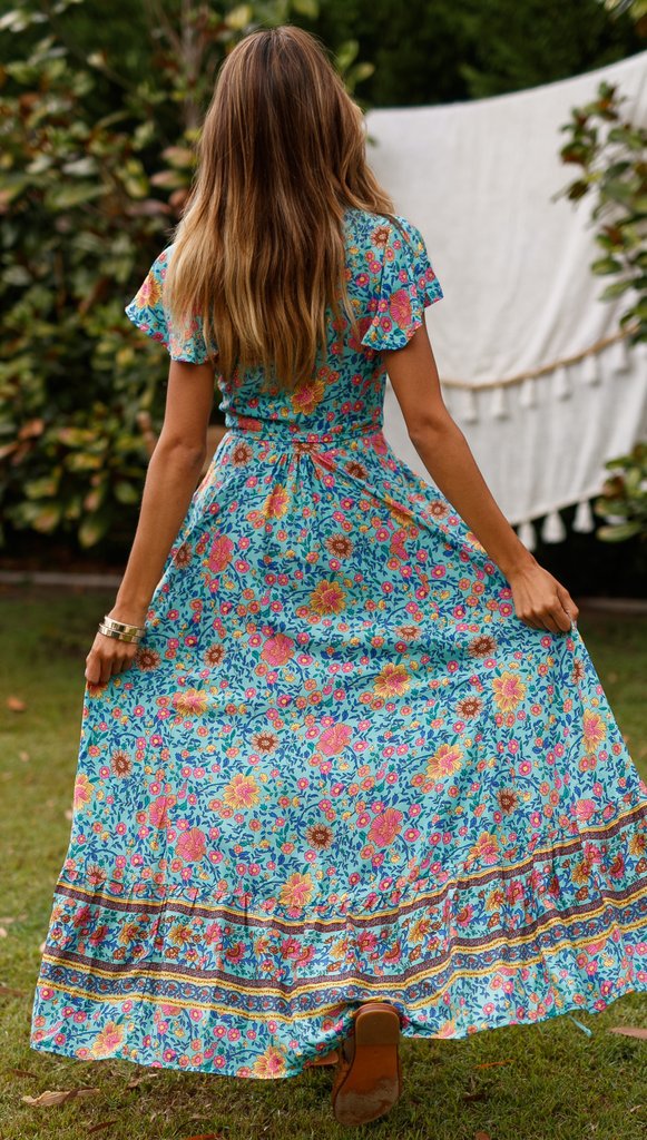 NOUVEAU RICHE Maxi Wickelkleid mit Blumenmuster im Bohemian Stil aus 100 Prozent Polyester mit V-Ausschnitt und Kurzarm für Damen in verschiedenen Größen