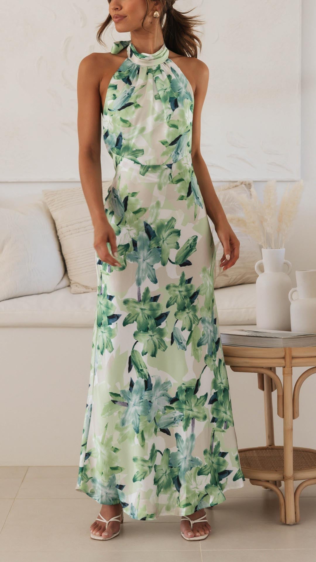 NOUVEAU RICHE Maxikleid Floral Halterneck Offenem Rücken Seidigem Stoff