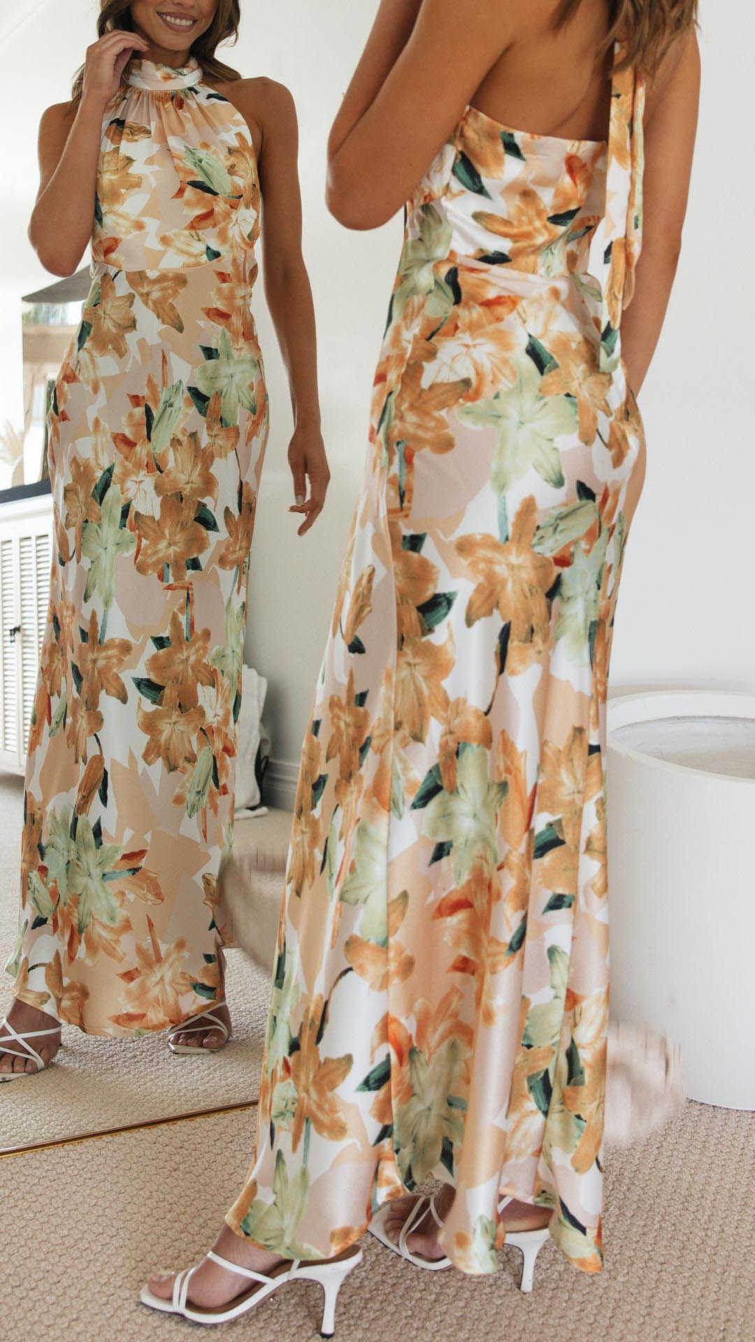 NOUVEAU RICHE Maxikleid Floral Halterneck Offenem Rücken Seidigem Stoff