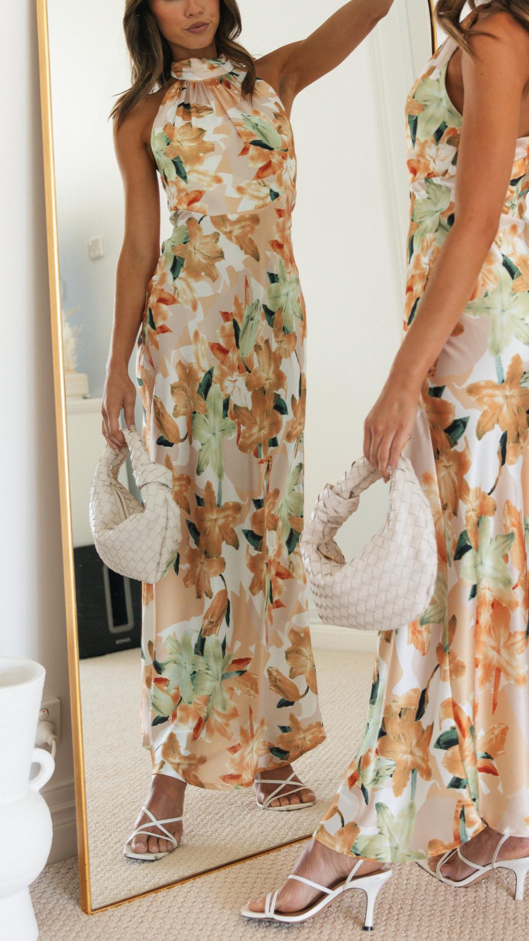 NOUVEAU RICHE Maxikleid Floral Halterneck Offenem Rücken Seidigem Stoff