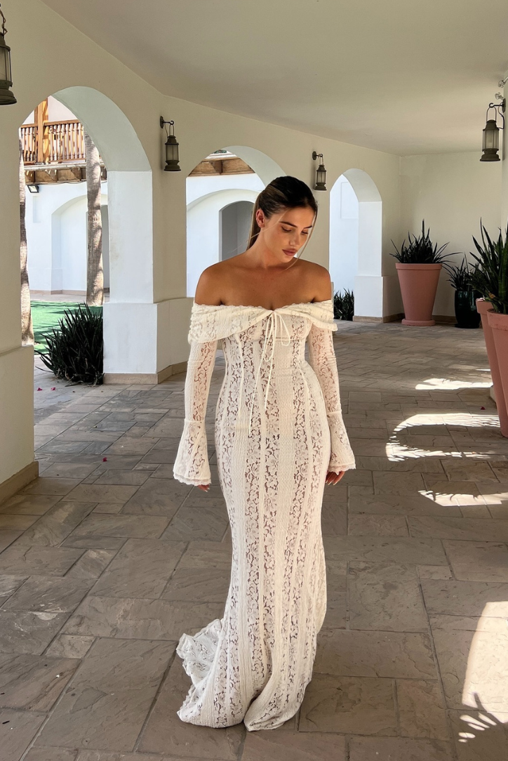 NOUVEAU RICHE Maxikleid Aus Georgette Spitze In Elfenbein Für Besondere Anlässe Elegant Und Figurschmeichelnd XL
