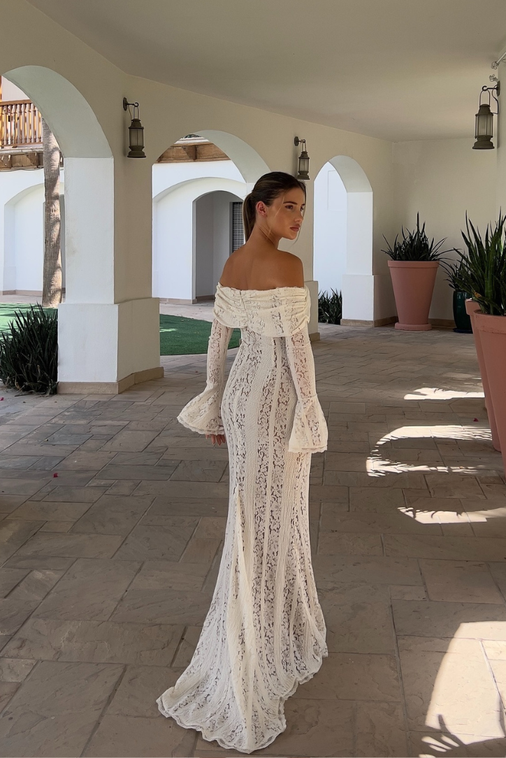 NOUVEAU RICHE Maxikleid Aus Georgette Spitze In Elfenbein Für Besondere Anlässe Elegant Und Figurschmeichelnd